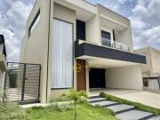 Casa de Condomínio com 4 Quartos à venda, 306 m² por R$...