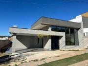 Casa de Condomínio com 4 Quartos à venda, 370 m² por R$...