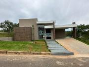 Casa de Condomínio com 4 Quartos e 4 banheiros à Venda,...