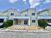 Casa de Condomínio com 4 Quartos e 4 banheiros à Venda,...