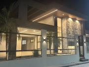 Casa de Condomínio com 4 Quartos e 4 banheiros à Venda,...