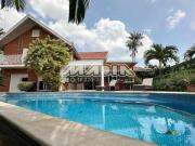 Casa de Condomínio com 4 Quartos e 4 banheiros à Venda,...