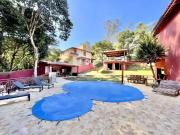 Casa de Condomínio com 4 Quartos e 5 banheiros à Venda,...