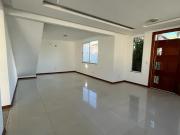 Casa de Condomínio com 4 Quartos e 5 banheiros à Venda,...