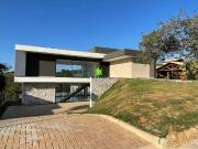 Casa de Condomínio com 4 Quartos e 5 banheiros à Venda,...