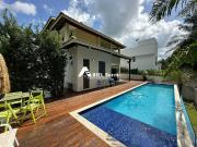 Casa de Condomínio com 4 Quartos e 5 banheiros à Venda,...