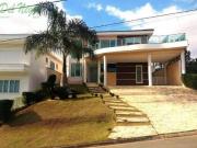 Casa de Condomínio com 4 Quartos e 5 banheiros à Venda,...