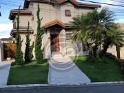 Casa de Condomínio com 4 Quartos e 5 banheiros à Venda,...