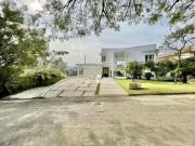 Casa de Condomínio com 4 Quartos e 5 banheiros à Venda,...