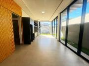 Casa de Condomínio com 4 Quartos e 6 banheiros à Venda,...