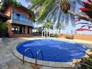 Casa de Condomínio com 4 Quartos e 6 banheiros à Venda,...