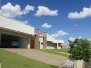 Casa de Condomínio com 4 Quartos e 7 banheiros à Venda,...