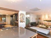 Casa de Condomínio com 4 quartos sendo 4 Suítes à venda...