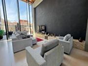 Casa de Condomínio com 4 quartos todos com suíte à...