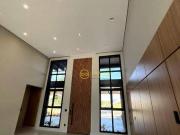 Casa de Condomínio com 4 Quartos todos com suítes à...