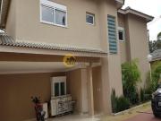 Casa de Condomínio com 4 Suítes à Venda, 240 m² R$...