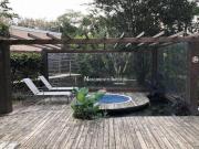 Casa com 4 dormitórios à venda, 458 m² por R$...