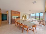 CASA DE CONDOMINIO COM 4 SUITES MOBILIADA E DECORADA