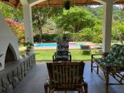 Casa de Condomínio com 5 Quartos e 4 banheiros à Venda,...