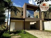 Casa de Condomínio com 5 Quartos e 5 banheiros à Venda,...