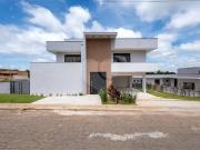 Casa de Condomínio com 5 Quartos e 5 banheiros à Venda,...