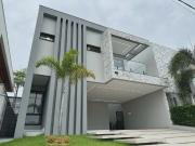 Casa de Condomínio com 5 Quartos e 6 banheiros à Venda,...