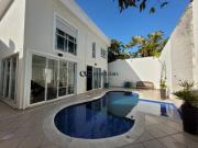 Casa de Condomínio com 5 Quartos e 8 banheiros à Venda,...