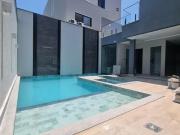 Casa de Condomínio com 5 Quartos e 8 banheiros à Venda,...