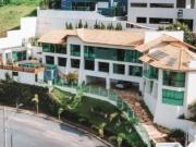 Casa de Condomínio com 6 quartos à venda em Belo...