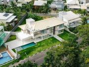 Casa de Condomínio com 6 Quartos e 8 banheiros à Venda,...