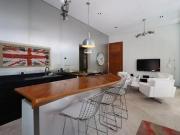 Casa de condomínio com 907 m², 4 quartos sendo 4 suítes...