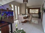 Casa de Condomínio Country Club, bairro Parque das...