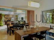 Casa de condominio de 350m² com 4 suítes e 8 vagas de...