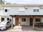 Casa de Condomínio em Aberta dos Morros