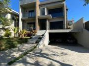 Casa de condomínio em Alameda das Embaúbas Alphaville...