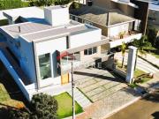Casa de condomínio em Alameda dos Cedros 50 Bairro da...