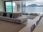 Casa de condomínio em Avenida Miguel Estefno Península...