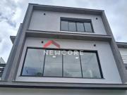 Casa de condomínio em Avenida Prefeito Francisco Ribeiro...