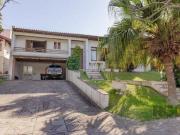 Casa de Condomínio em Cavalhada
