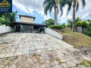 Casa de Condomínio em Cavalhada