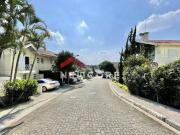Casa de condomínio em Estrada Municipal Walter Steurer...