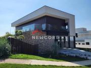 Casa de condomínio em Rodovia Waldomiro Corrêa de...