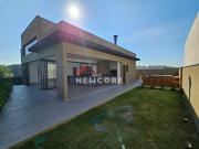 Casa de condomínio em Rua Dalira Ramos Mendes Alphaville...