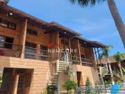 Casa de condomínio em Rua Itapoan Martim de Sá...