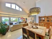 Casa de condomínio em Rua Lille Ville Sainte Hélène...