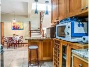 Casa de Condomínio em Serraria