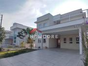 Casa de condomínio em Viela Quatro Bougainvillee IV...