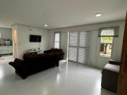 Casa de Condomínio na Enseada!