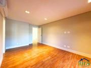 Casa de Condominio Nova Para Locacao e Venda de 550m², 4...