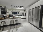 Casa de condomínio para aluguel e venda tem 400 metros...